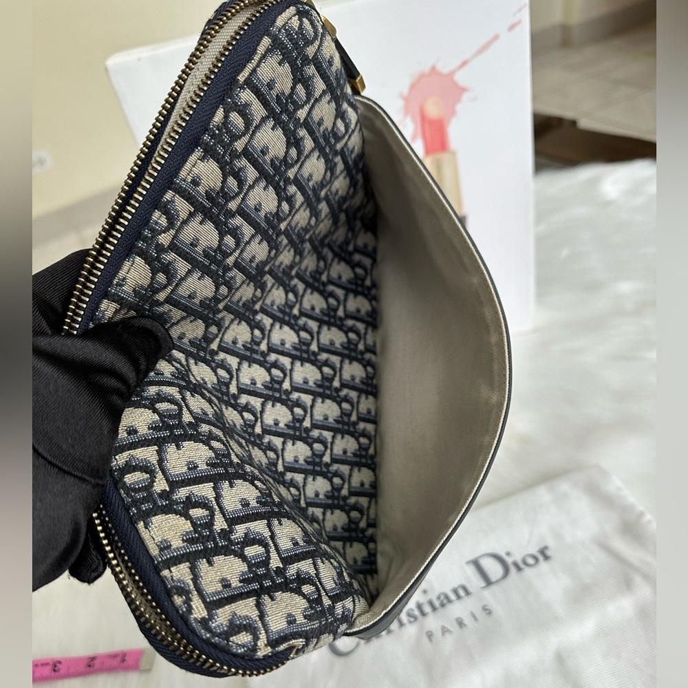 SOLD 🔥Stunning Clutch - Picture 6 of 17